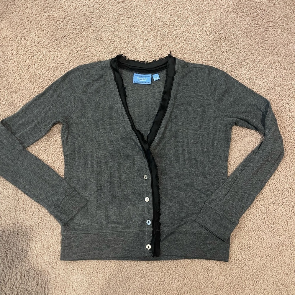 Women's SIMPLY VERA WANG cardigan with ruffles details